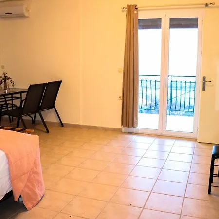 Aparthotel Orizontas & Svoronata