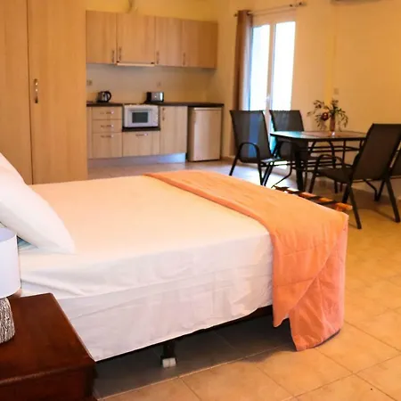 Orizontas & Aparthotel Svoronata